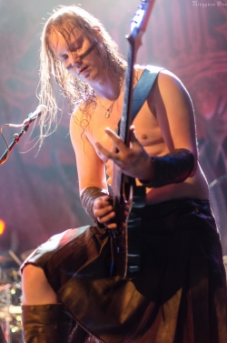 Ensiferum圣剑乐队吉他手高清图片