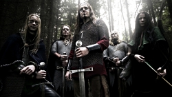 圣剑乐队Ensiferum海报图片