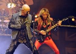 Judas Priest犹太圣徒乐队吉他手现场演唱会图片